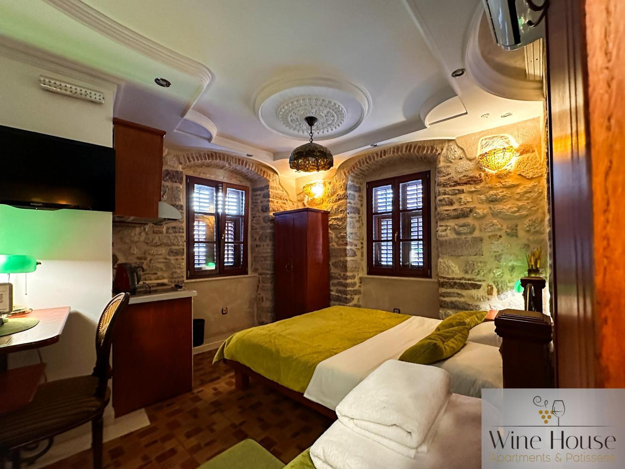Apartments Wine House Old Town Kotor Exterior photo